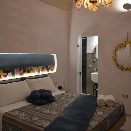 Lovely & Chic Rooms Nei Sassi 马泰拉 外观 照片